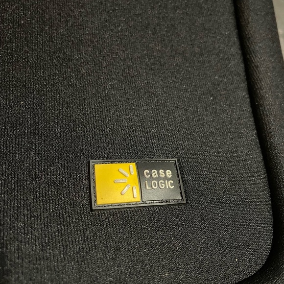 Case Logic Laptop Sleeve, Black Neoprene - Picture 3 of 7